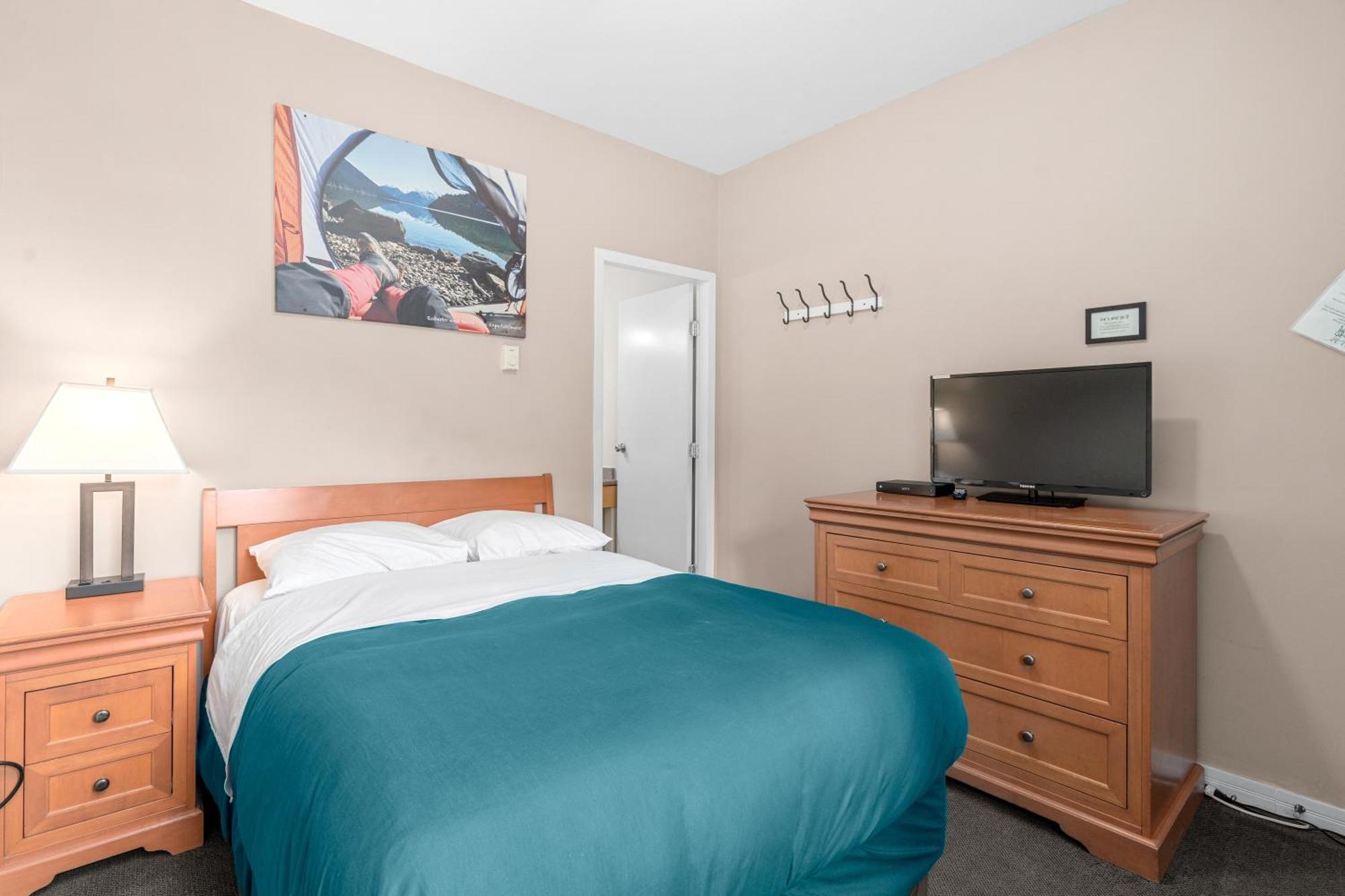 Squamish Adventure Inn מראה חיצוני תמונה