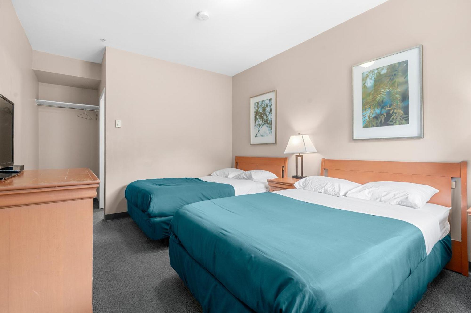 Squamish Adventure Inn חדר תמונה